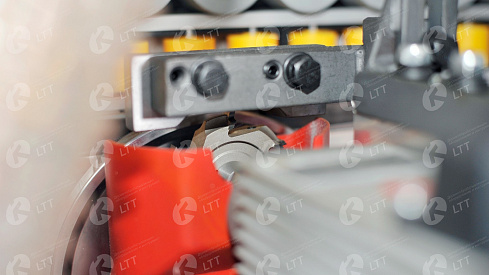 Кромкооблицовочный станок LTT803B